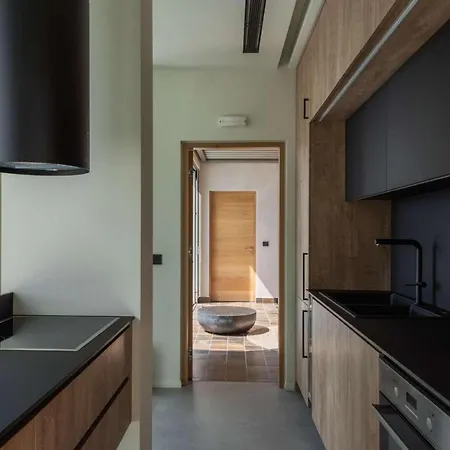 Gaia Ammouso Villa